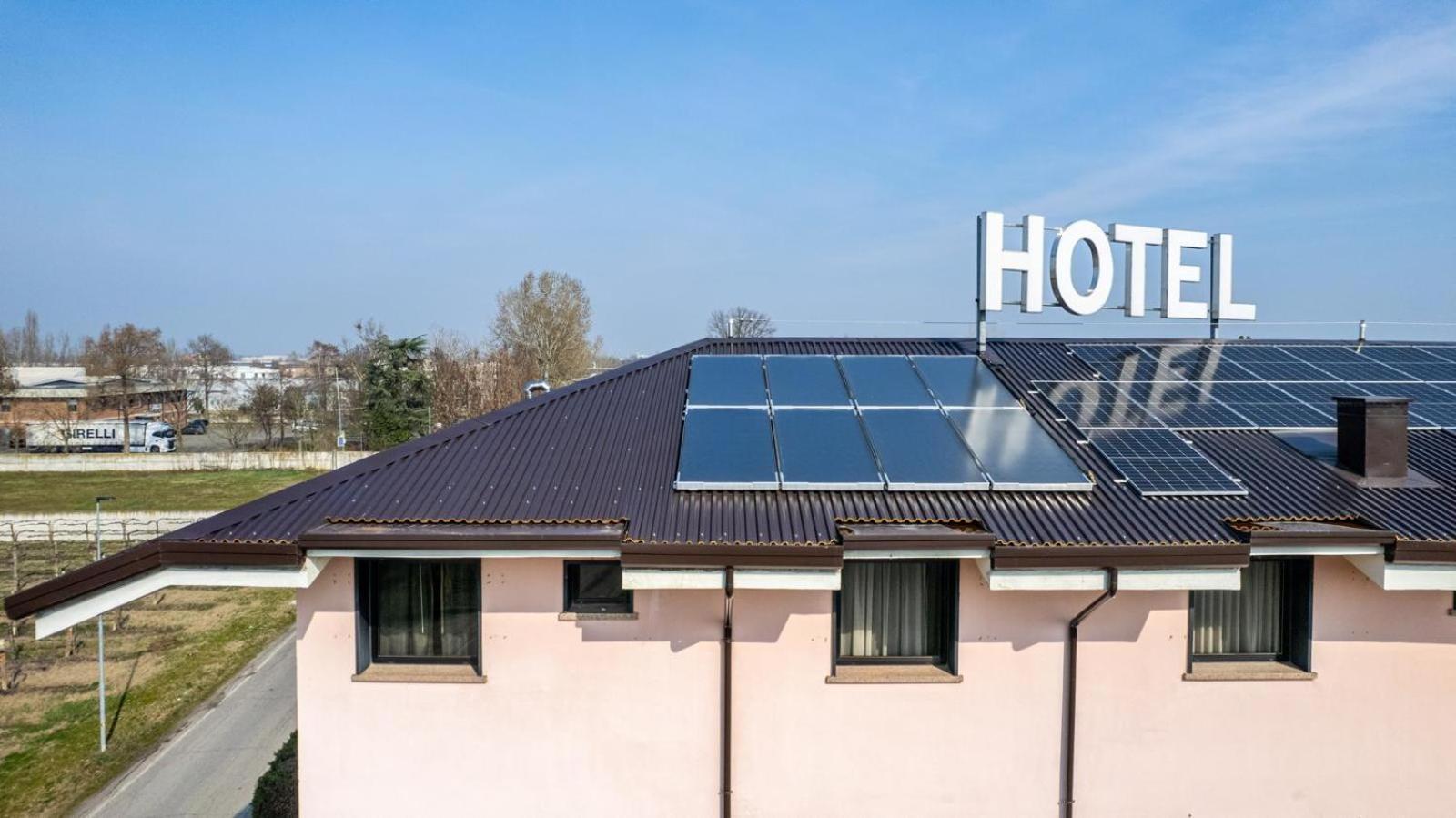 Confidence Hotel San Silvestro San Prospero Exterior photo