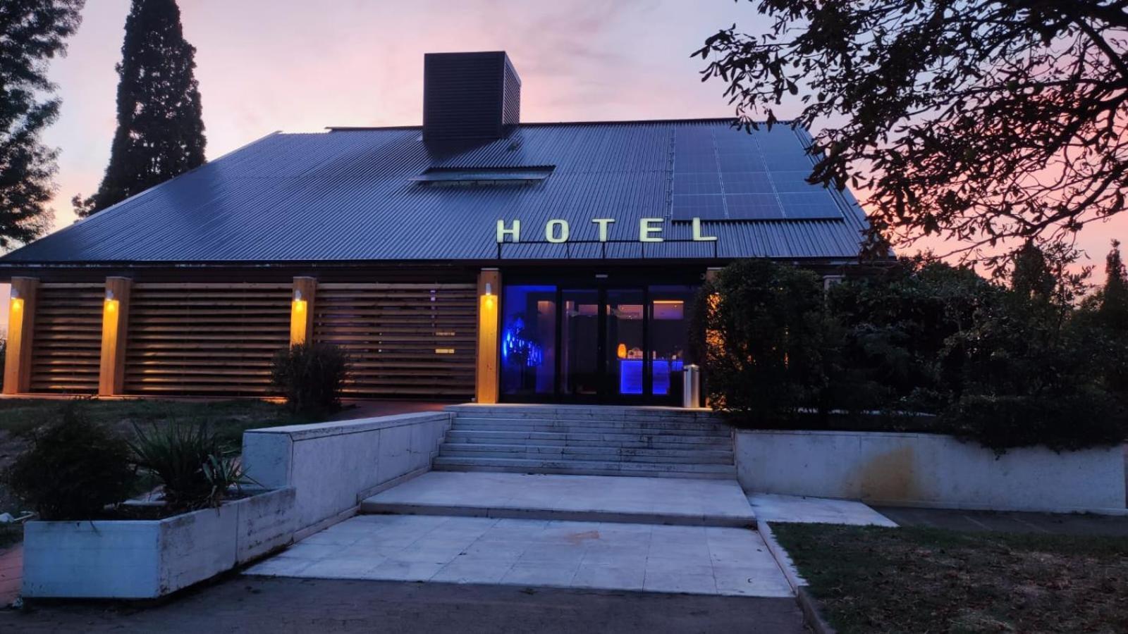 Confidence Hotel San Silvestro San Prospero Exterior photo